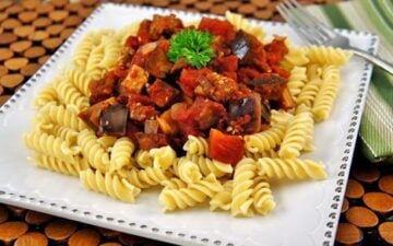 Eggplant_and_Tomato_Sauce_with_Pasta_1