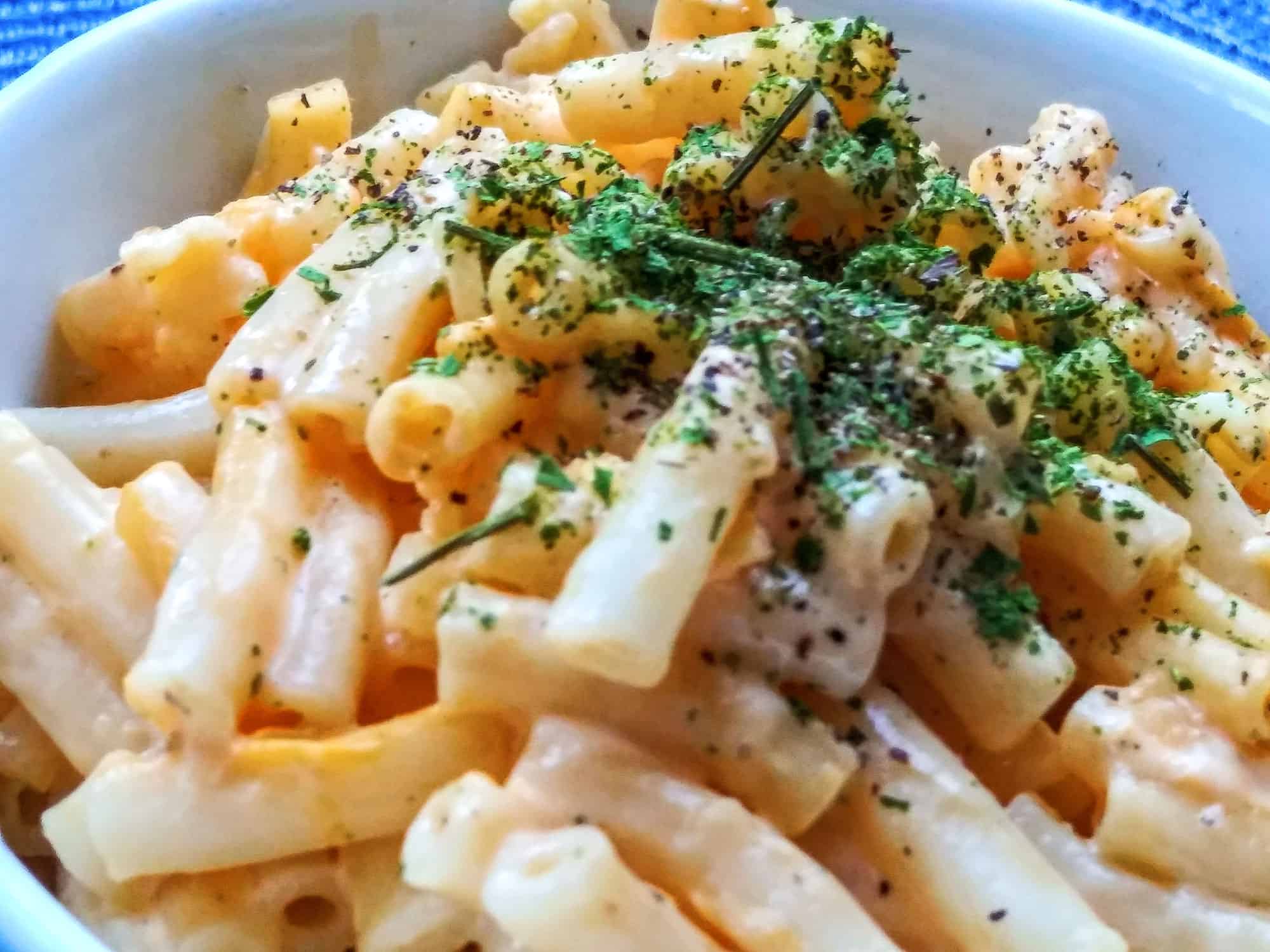 FOUR CHEESE BAKED ZITI ALFREDO, Black Peppercorn, Bowl, Celery, Cheese, Choice