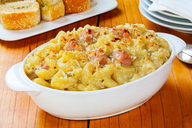Macaroni and Cheese with Ham, Macaroni and Cheese, Bacon, Baked, Food, Garlic Bread