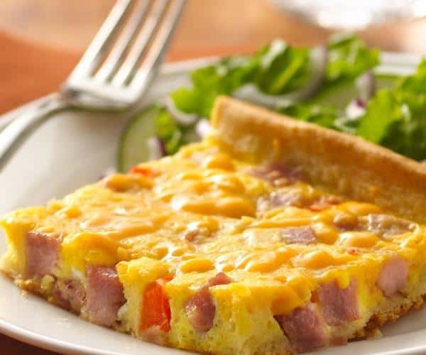 HAM AND EGG PIZZA