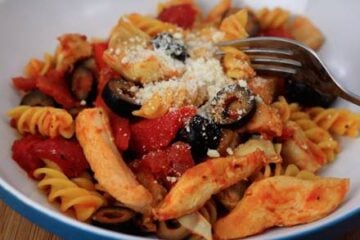 Mediterranean Chicken and Pasta