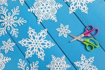 Make Paper Snowflakes