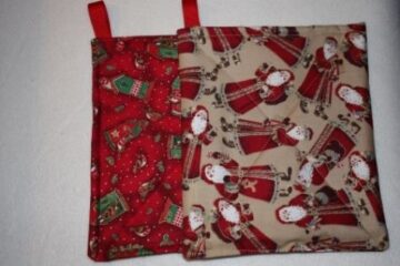 Potholders from scrap fabric