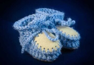 Beautiful Baby boots in blue but could easy be change to pink.