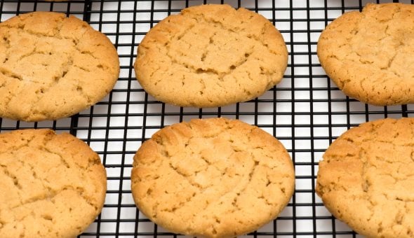 Easy Peanut Butter Cookie Recipe