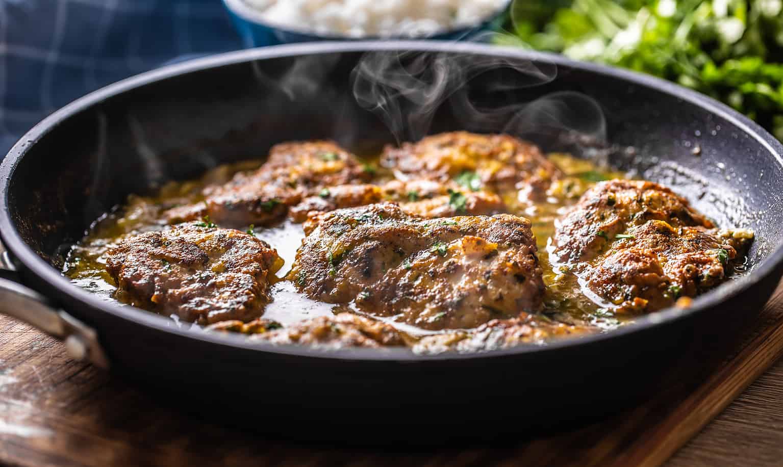 Chicken Thigh vs Breast Taste, Cooking, and Calorie Differences