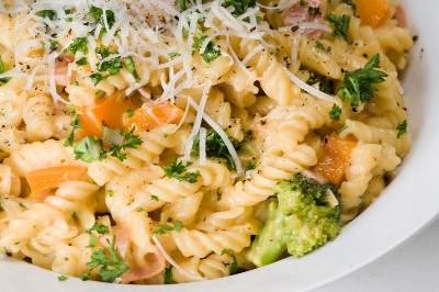 pasta twists with broccoli sauce recipe