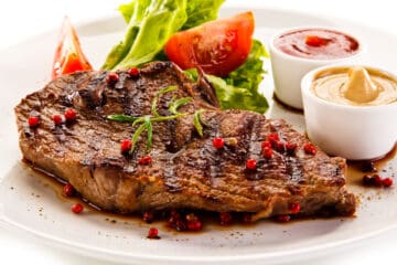 peppercorn stek in thyme sauce, Steak, Beef, Cherry Tomato, Color Image, Dining