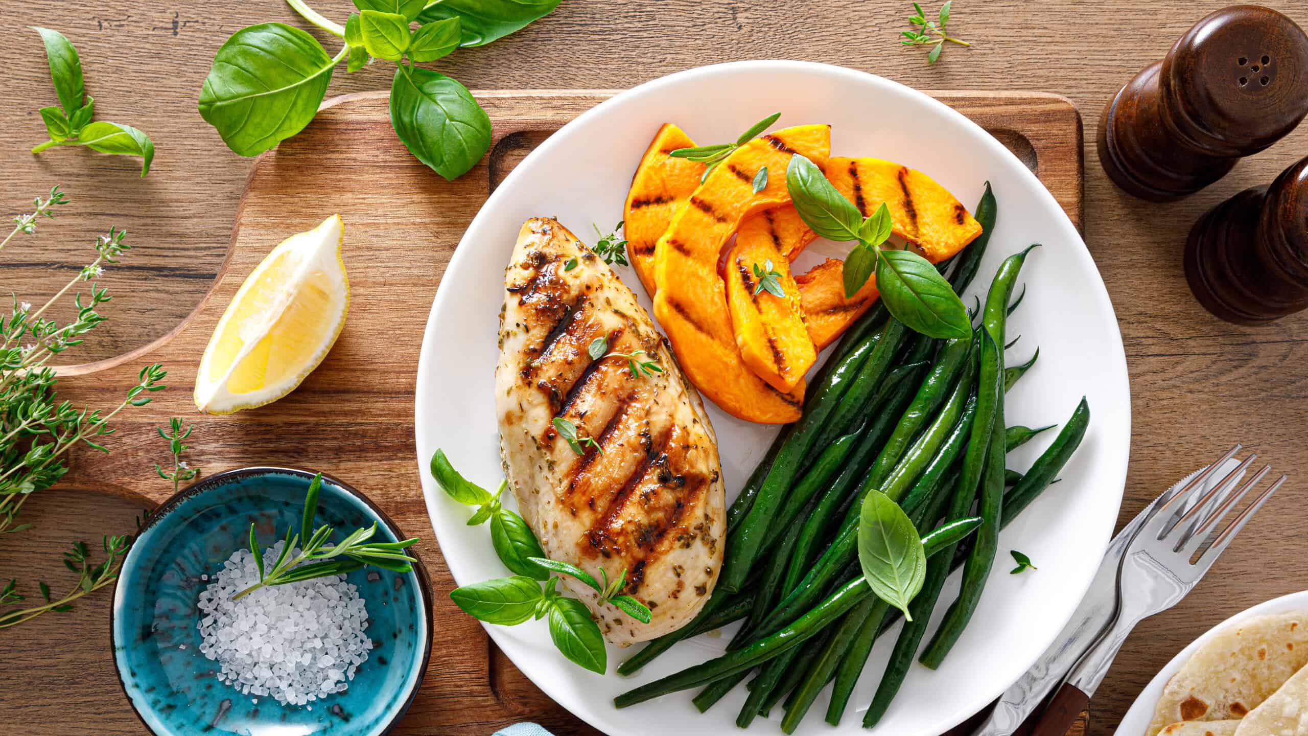 Grilled chicken breast with green beans and butternut squash