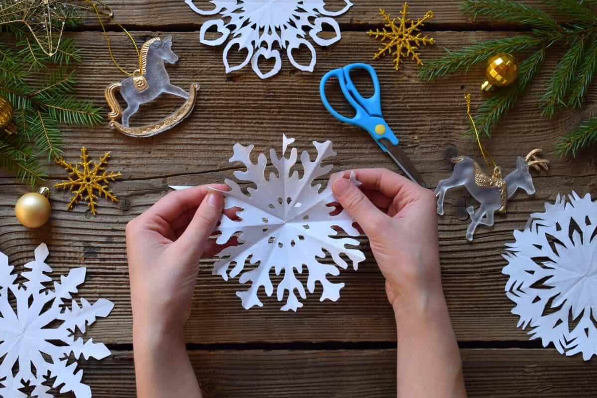 making paper snowflakes